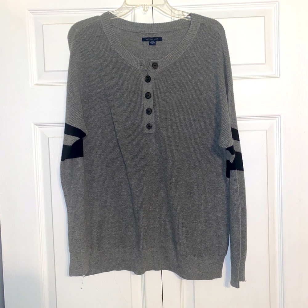 American Eagle Gray Sweater